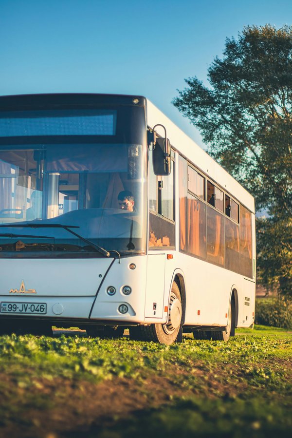Location de bus avec conducteur : voyagez confortablement !